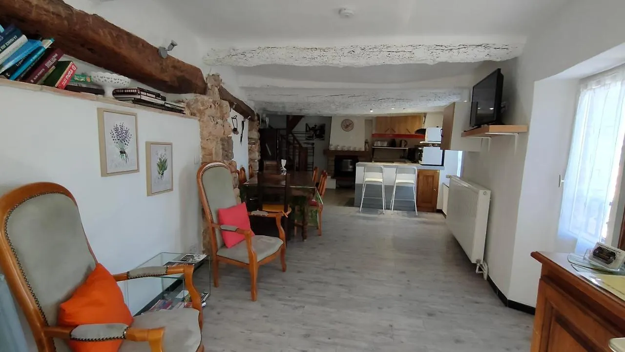 Hébergement de vacances Gîte LA BOUSCARLE Moissac-Bellevue France